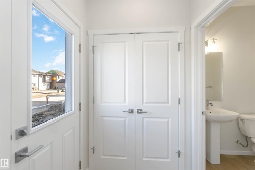 18940 28 Avenue Nw, Edmonton, AB - Indoor