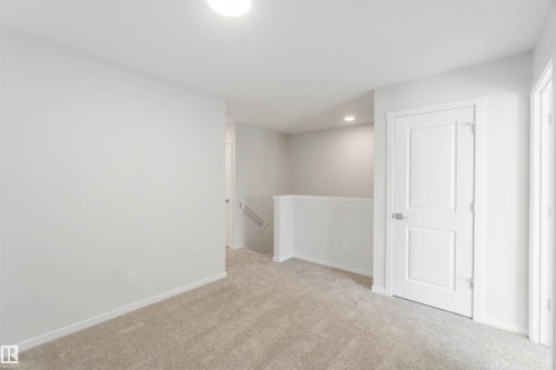 18940 28 Avenue Nw, Edmonton, AB - Indoor Photo Showing Other Room