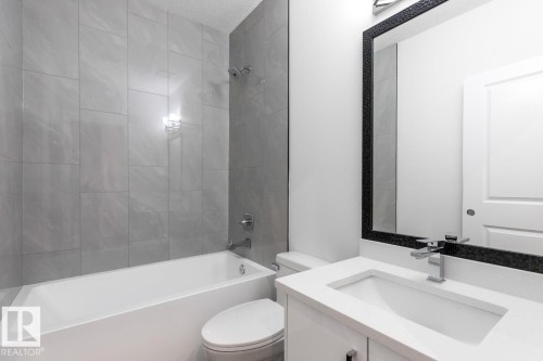 7906 75 Street, Edmonton, AB - Indoor Photo Showing Bathroom