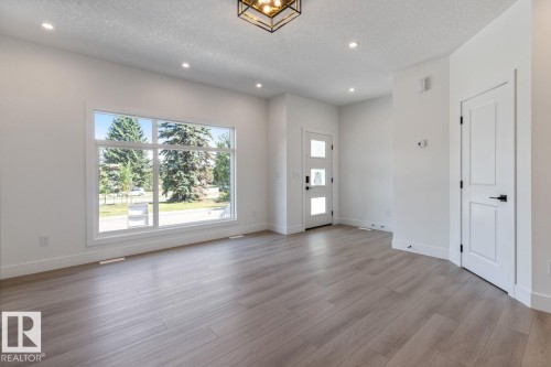 7906 75 Street, Edmonton, AB - Indoor Photo Showing Other Room