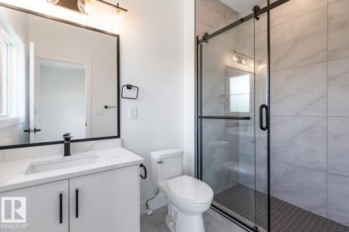 7906 75 Street, Edmonton, AB - Indoor Photo Showing Bathroom