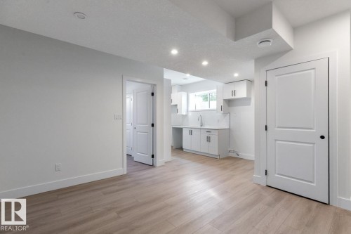 7906 75 Street, Edmonton, AB - Indoor Photo Showing Other Room