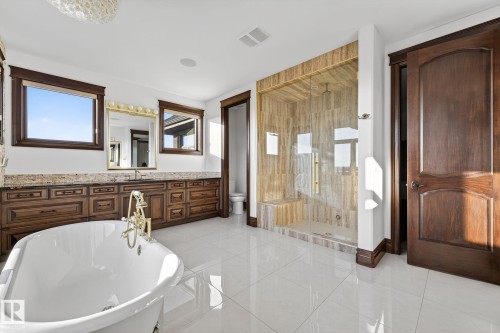 53524 Range Road 263A, Rural Sturgeon County, AB - Indoor Photo Showing Bathroom