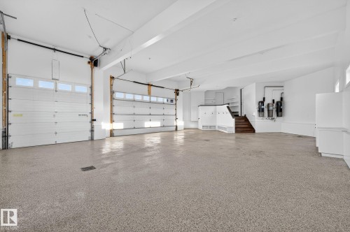 53524 Range Road 263A, Rural Sturgeon County, AB - Indoor Photo Showing Garage