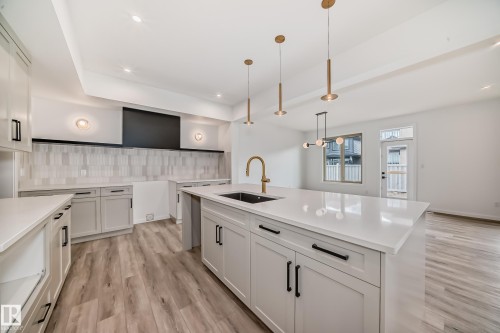 1401 Ainslie Wynd, Edmonton, AB - Indoor Photo Showing Kitchen With Upgraded Kitchen