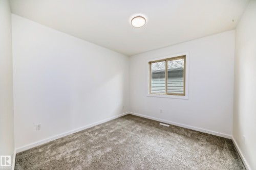 1401 Ainslie Wynd, Edmonton, AB - Indoor Photo Showing Other Room
