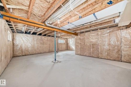 1401 Ainslie Wynd, Edmonton, AB - Indoor Photo Showing Basement