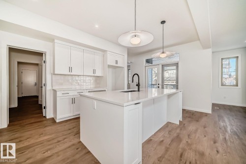 1365 Ainslie Wynd, Edmonton, AB - Indoor Photo Showing Kitchen With Upgraded Kitchen