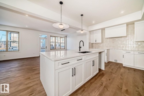 1365 Ainslie Wynd, Edmonton, AB - Indoor Photo Showing Kitchen With Upgraded Kitchen