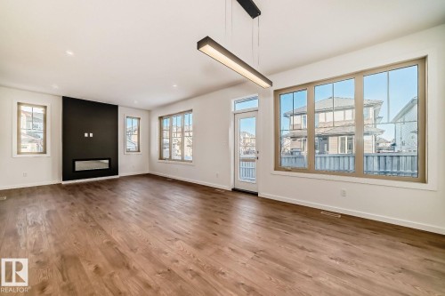 1365 Ainslie Wynd, Edmonton, AB - Indoor Photo Showing Other Room