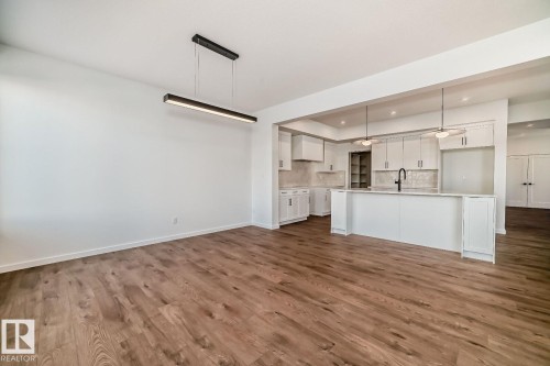 1365 Ainslie Wynd, Edmonton, AB - Indoor Photo Showing Kitchen