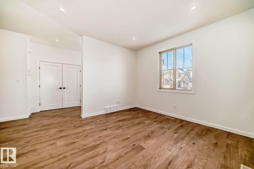 1365 Ainslie Wynd, Edmonton, AB - Indoor Photo Showing Other Room