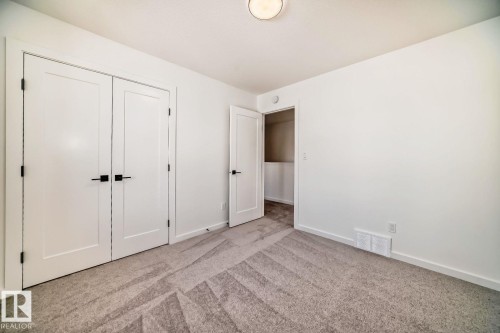 1365 Ainslie Wynd, Edmonton, AB - Indoor Photo Showing Other Room