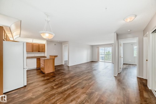 323 16303 95 Street, Edmonton, AB - Indoor