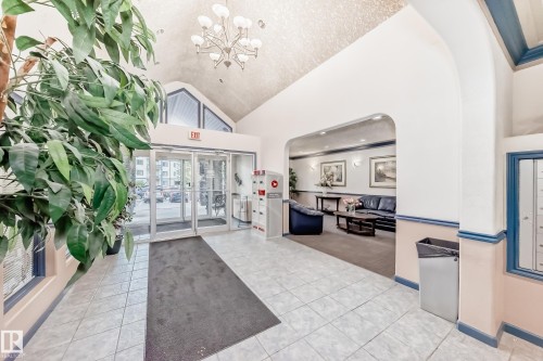 323 16303 95 Street, Edmonton, AB - Indoor Photo Showing Other Room