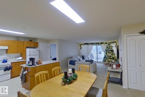 208 10421 42 Avenue, Edmonton, AB - Indoor Photo Showing Other Room