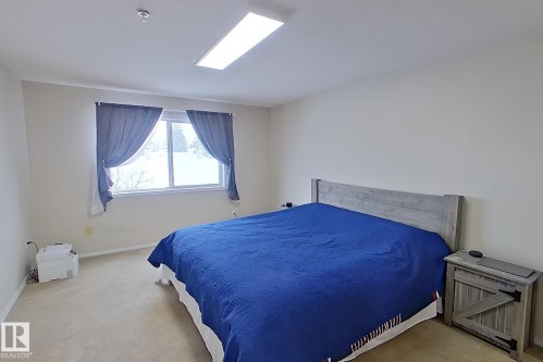 208 10421 42 Avenue, Edmonton, AB - Indoor Photo Showing Bedroom