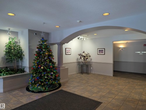 208 10421 42 Avenue, Edmonton, AB - Indoor Photo Showing Other Room