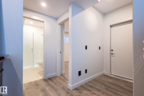 14027 91A Avenue, Edmonton, AB - Indoor Photo Showing Other Room