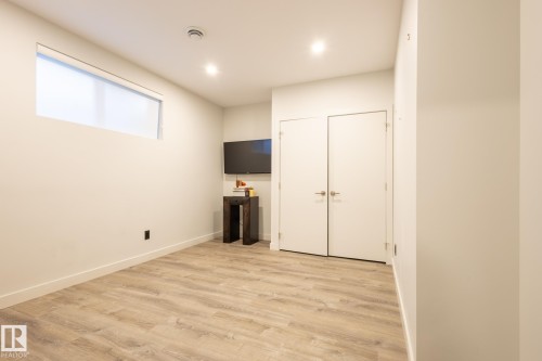 14027 91A Avenue, Edmonton, AB - Indoor Photo Showing Other Room