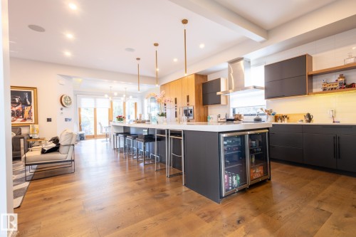 14027 91A Avenue, Edmonton, AB - Indoor Photo Showing Kitchen With Upgraded Kitchen