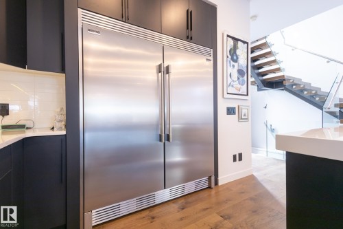 14027 91A Avenue, Edmonton, AB - Indoor Photo Showing Kitchen