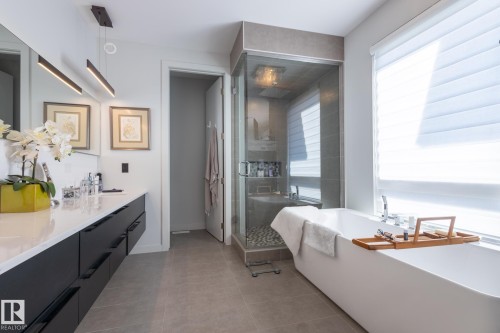 14027 91A Avenue, Edmonton, AB - Indoor