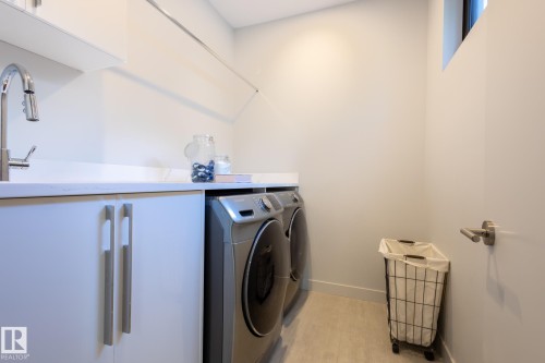 14027 91A Avenue, Edmonton, AB - Indoor Photo Showing Laundry Room
