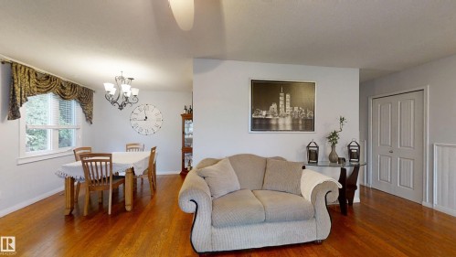 12203 149 Avenue, Edmonton, AB - Indoor Photo Showing Living Room