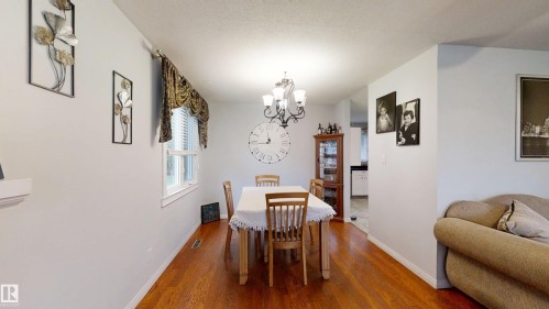 12203 149 Avenue, Edmonton, AB - Indoor