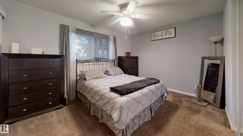 12203 149 Avenue, Edmonton, AB - Indoor Photo Showing Bedroom