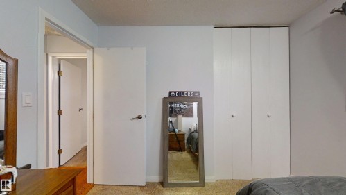 12203 149 Avenue, Edmonton, AB - Indoor