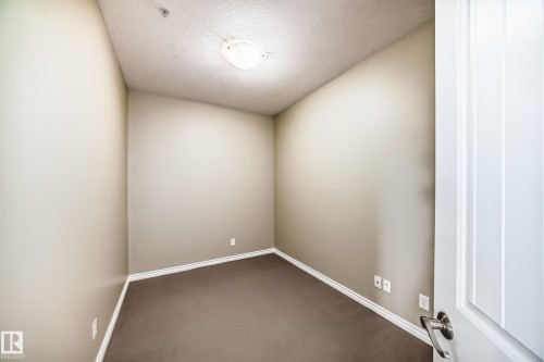 423 8528 82 Avenue, Edmonton, AB - Indoor Photo Showing Other Room
