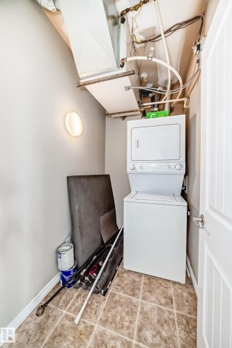 423 8528 82 Avenue, Edmonton, AB - Indoor Photo Showing Laundry Room