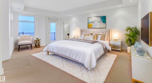1900 10035 Saskatchewan Drive, Edmonton, AB - Indoor Photo Showing Bedroom