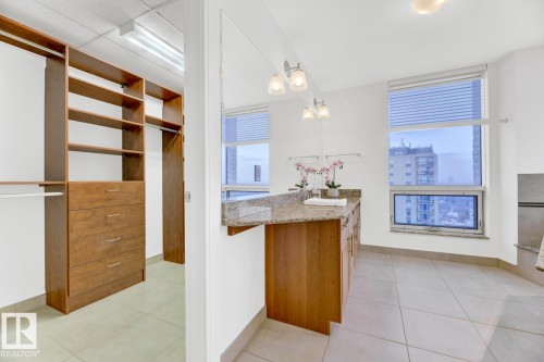 1900 10035 Saskatchewan Drive, Edmonton, AB - Indoor