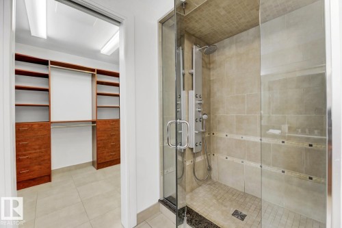 1900 10035 Saskatchewan Drive, Edmonton, AB - Indoor Photo Showing Bathroom