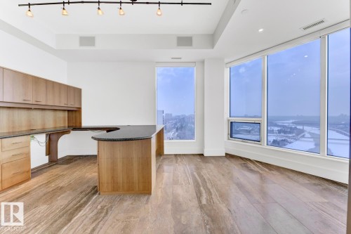 1900 10035 Saskatchewan Drive, Edmonton, AB - Indoor