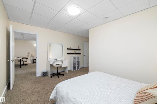 1644 Hector Road, Edmonton, AB - Indoor Photo Showing Bedroom
