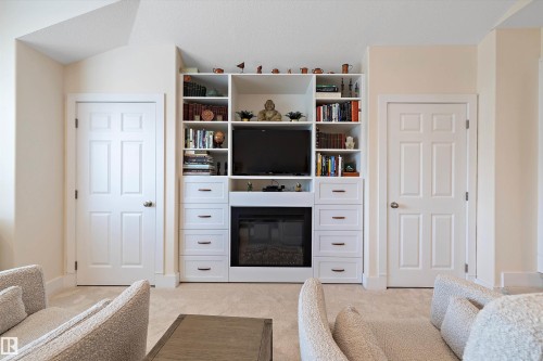 1644 Hector Road, Edmonton, AB - Indoor