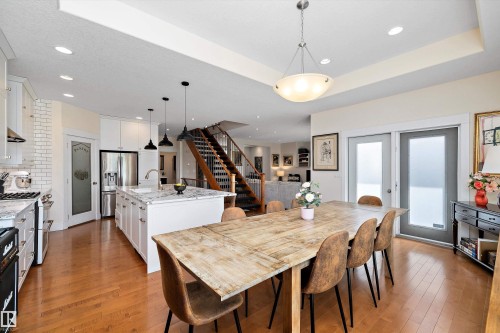 1644 Hector Road, Edmonton, AB - Indoor Photo Showing Other Room