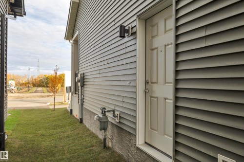 Entrance to property with a yard - 2275 Alces Drive, Edmonton, AB - Outdoor