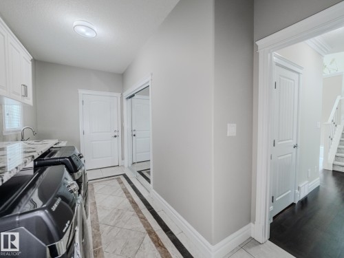1606 Adamson Close, Edmonton, AB - Indoor