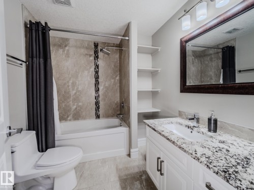 1606 Adamson Close, Edmonton, AB - Indoor Photo Showing Bathroom