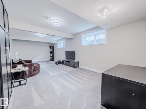 1606 Adamson Close, Edmonton, AB - Indoor
