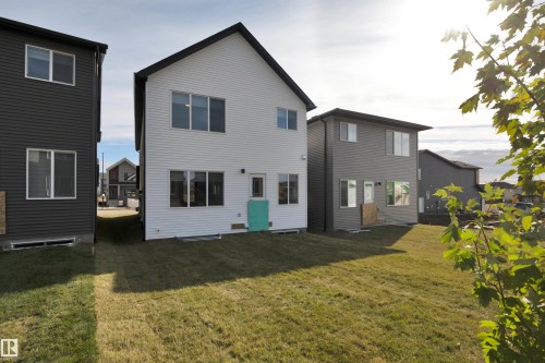9104 Elves Loop, Edmonton, AB - Outdoor
