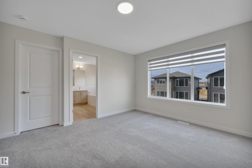 9104 Elves Loop, Edmonton, AB - Indoor