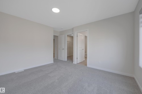9104 Elves Loop, Edmonton, AB - Indoor Photo Showing Other Room