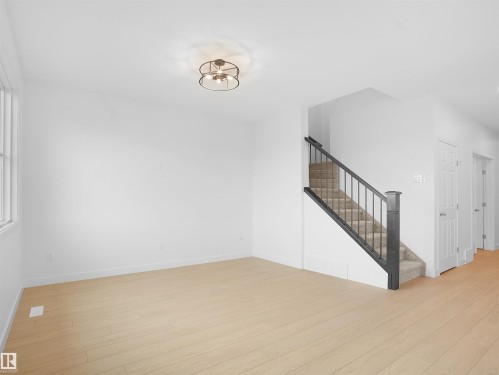 16531 3 Street, Edmonton, AB - Indoor Photo Showing Other Room