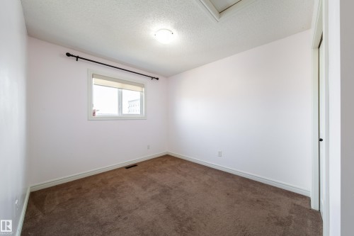 162 Desrochers Gate, Edmonton, AB - Indoor Photo Showing Other Room